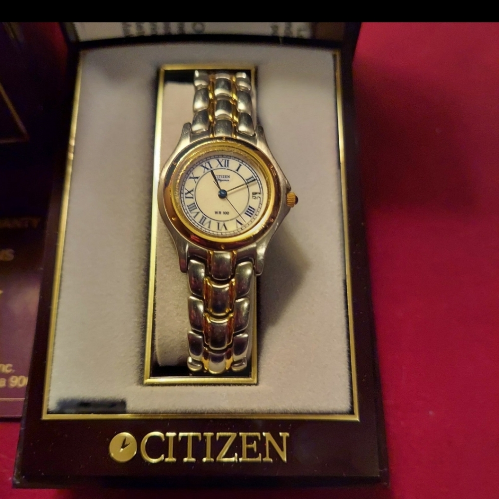 1986 LADIES ELEGANCE RONDE CITIZEN QUARTZ WATCH EF 1344-52A JUST NEEDS BATTERY